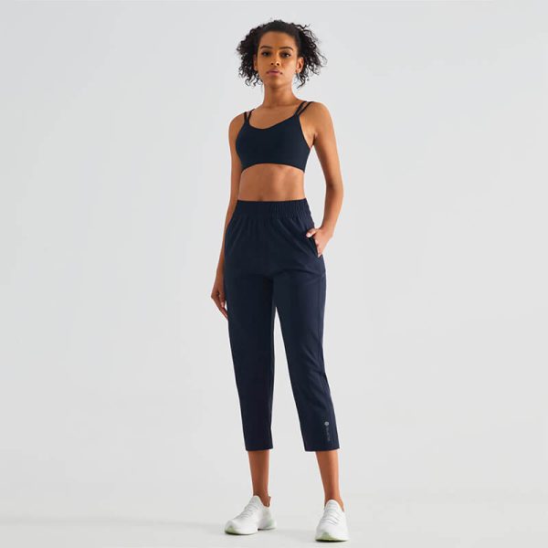 Quick-Dry Lightweight Cropped Joggers with UV-Protection