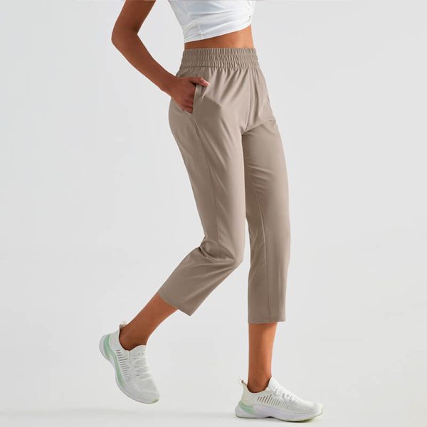 Quick-Dry Lightweight Cropped Joggers with UV-Protection