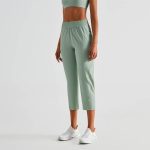 Quick-Dry Lightweight Cropped Joggers with UV-Protection