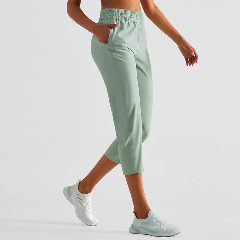 Quick-Dry Lightweight Cropped Joggers with UV-Protection - Light Green