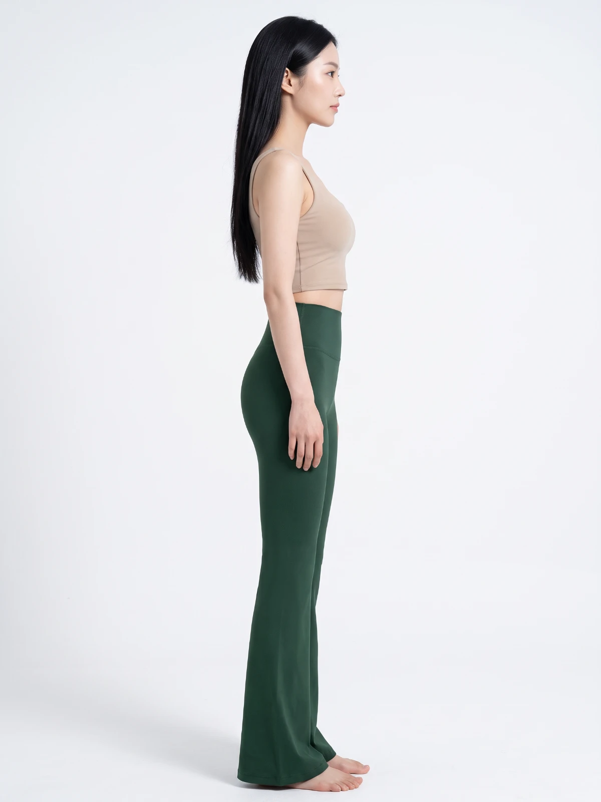 High-Waisted Flared Yoga Pants – Super Stretch Sculpting Workout Trousers