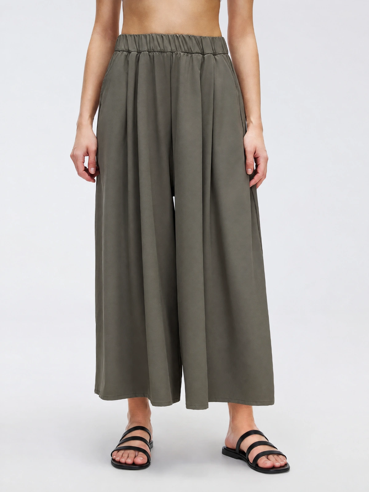Flowy Wide-Leg Yoga Pants – High-Waisted Relaxed Fit